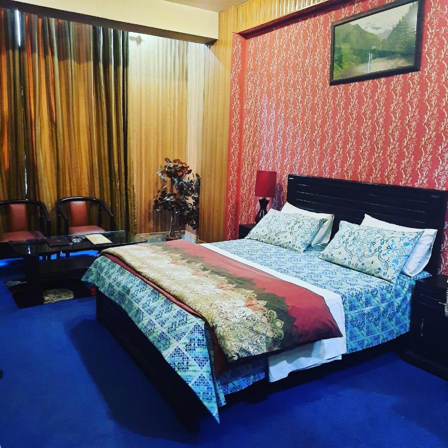 Divine Hotel Rawalpindi Luaran gambar