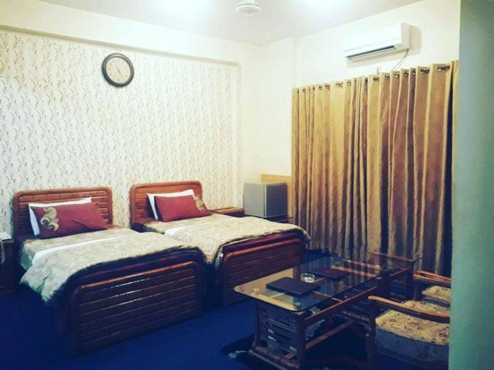Divine Hotel Rawalpindi Luaran gambar
