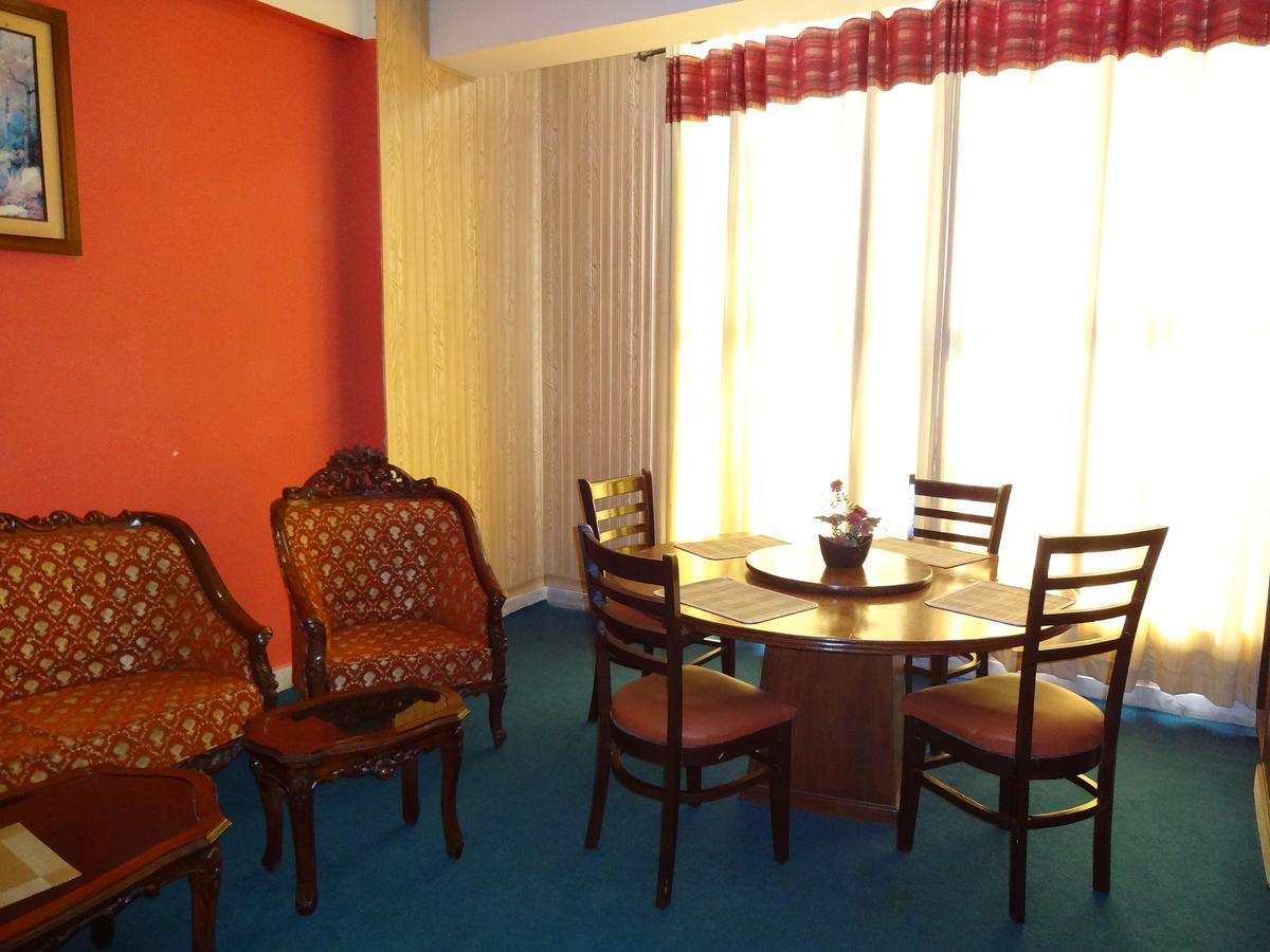 Divine Hotel Rawalpindi Luaran gambar