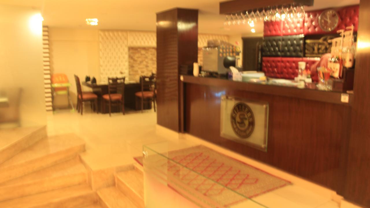 Divine Hotel Rawalpindi Luaran gambar