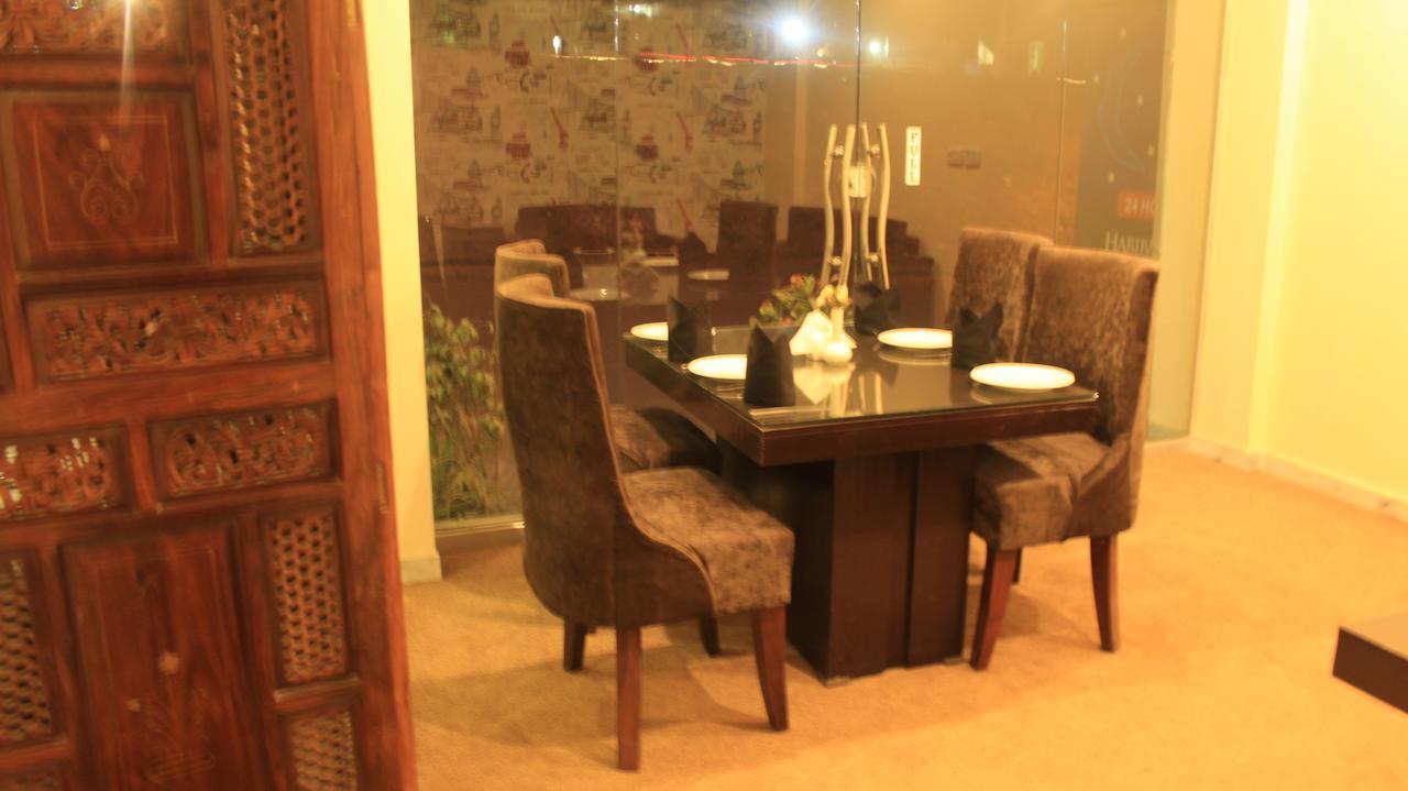 Divine Hotel Rawalpindi Luaran gambar